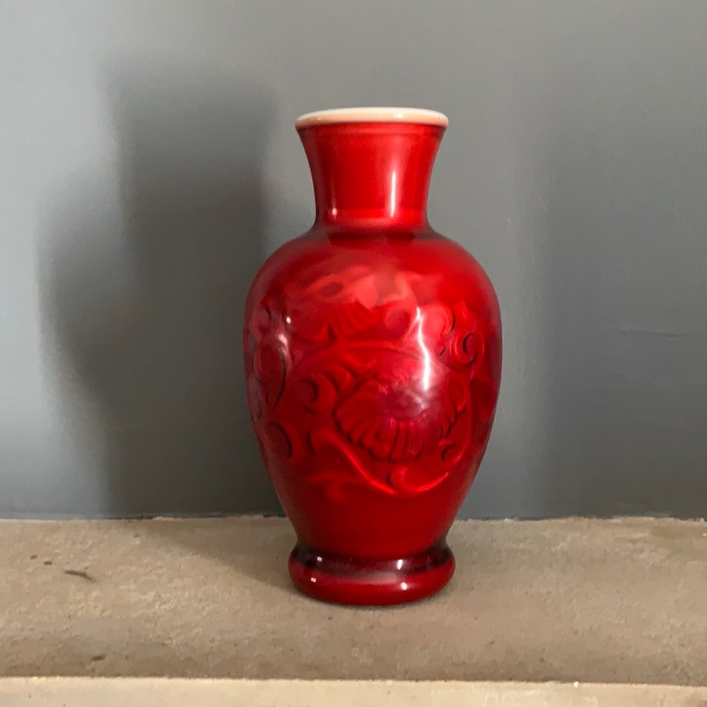 Rubber Glazed Red Small Vase